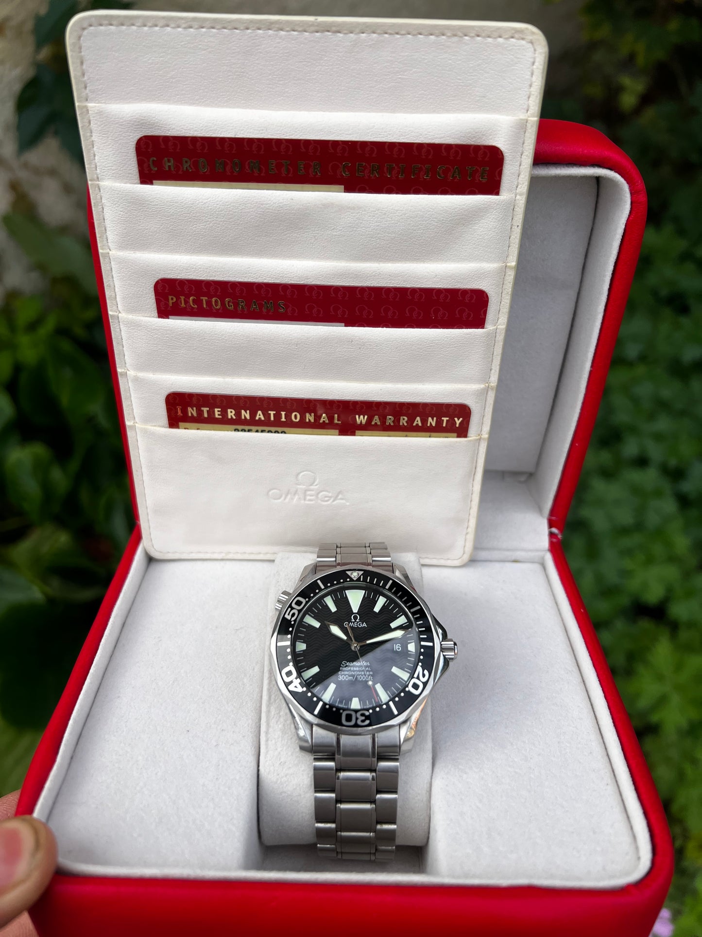OMEGA SEAMASTER DIVER 300M 22545000 BOX PAPERS 2003