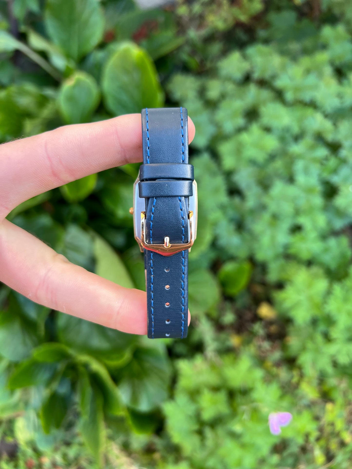 Vintage Elegance — Longines Quartz Tank